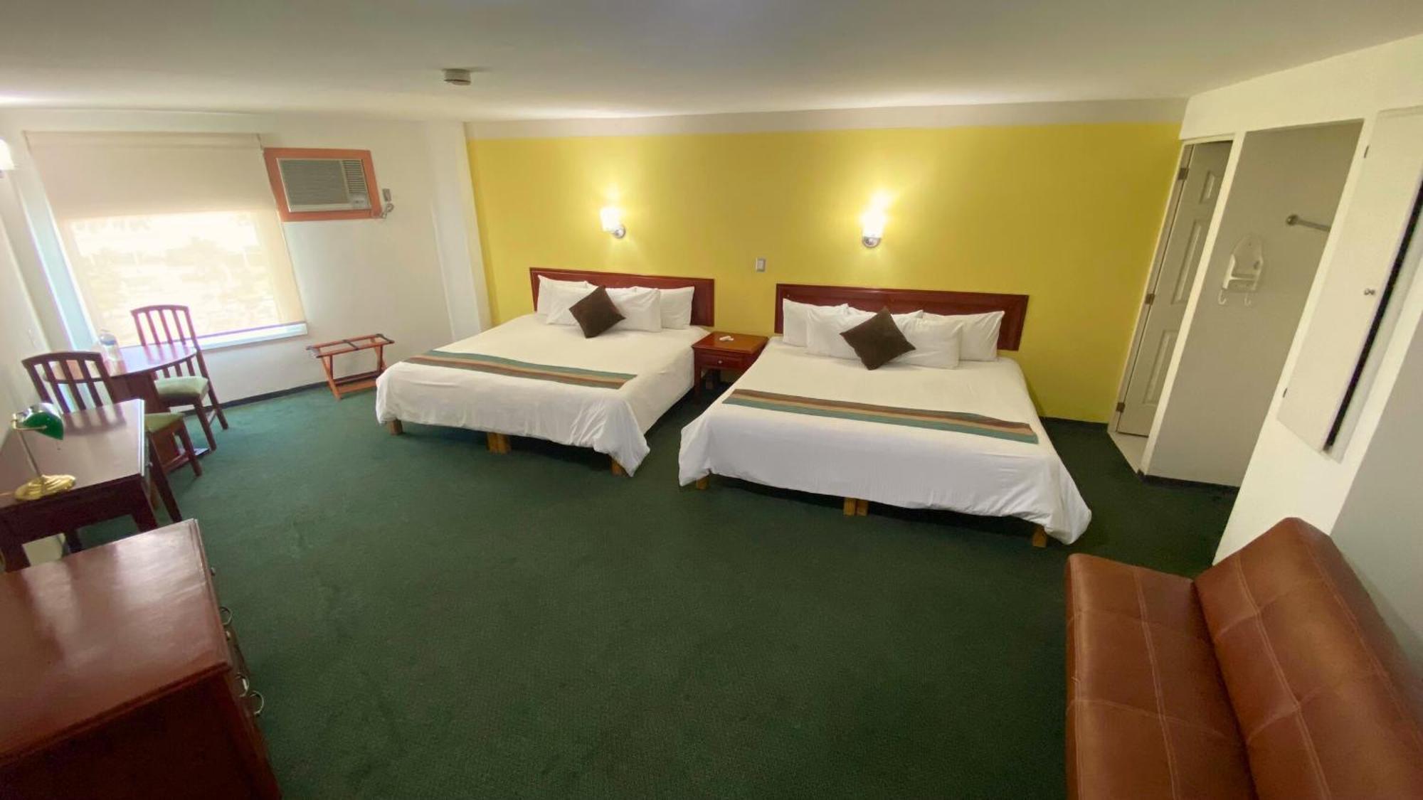 Hotel Enterprise Inn Poliforum León Buitenkant foto